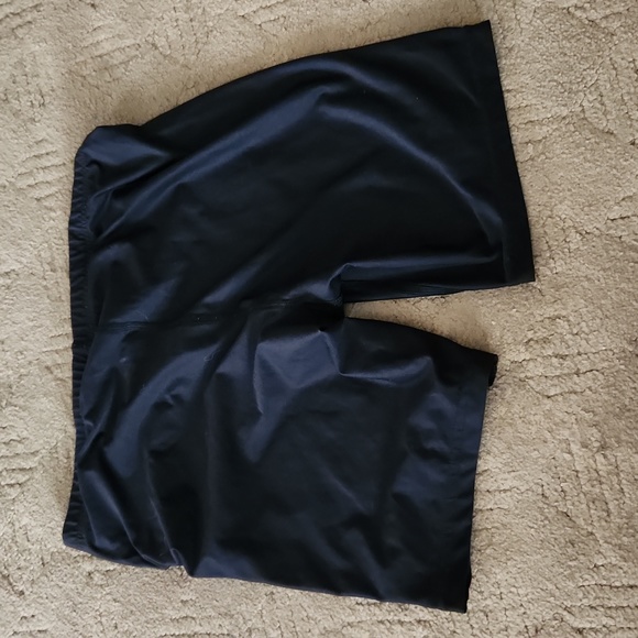 Reebok size medium black stretch - Picture 4 of 5